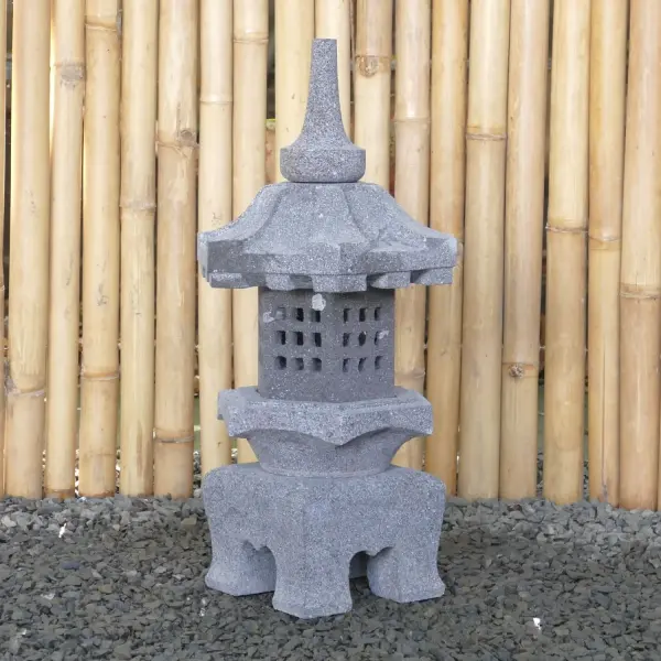 Product image 5 of the product “Japanese style Garden Lantern, made from Andesit Stone. Multipart. 60 cm Height, Roof is 26 cm width. ”